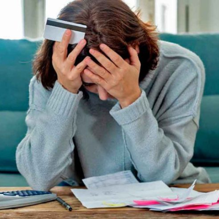 Alerta en las finanzas familiares: la morosidad bate récords en Argentina