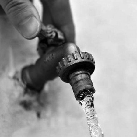 AySA aclaró que su red no supera los límites de arsénico