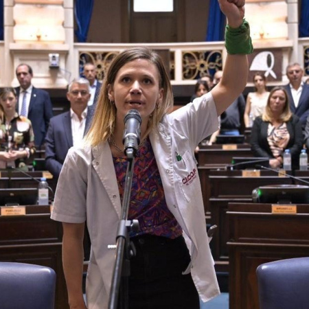 “El paquete más regresivo de Kicillof”: la izquierda votó en contra y denunció recortes