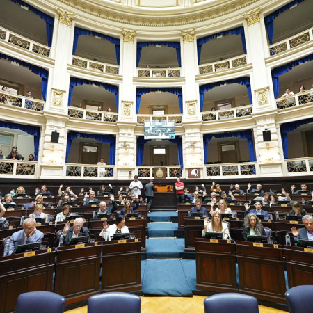 Negociación picante: El endeudamiento de Kicillof, entre la disputa por los cargos del Bapro y la legislatura