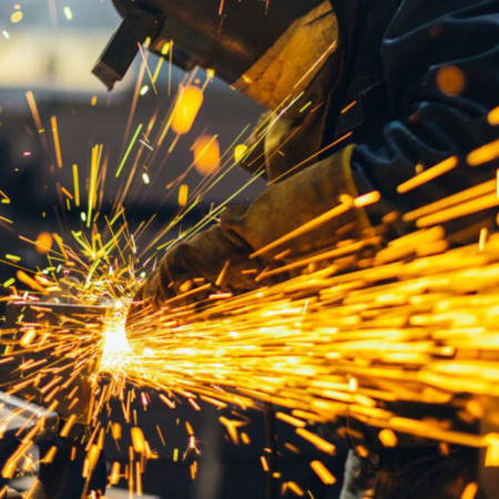 Crisis metalúrgica: la UOM reporta 26.000 despidos y advierte sobre el impacto