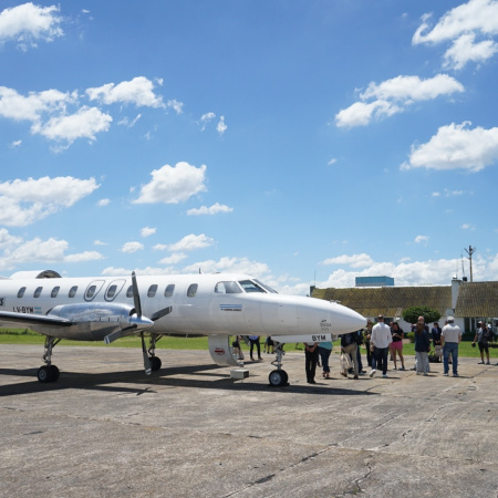 Día histórico en Villa Gesell: Regresaron los vuelos comerciales