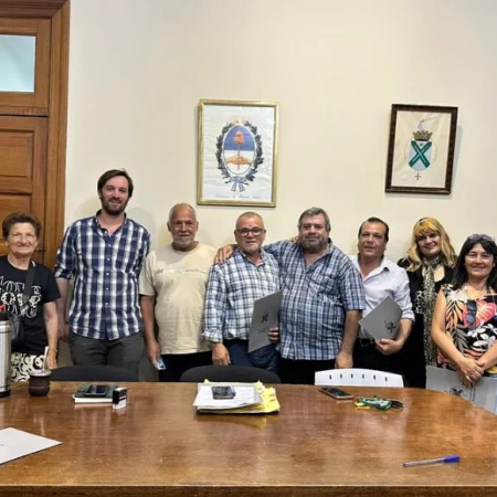 Suipacha avanza con nuevos convenios habitacionales y refuerza el acceso a la salud visual