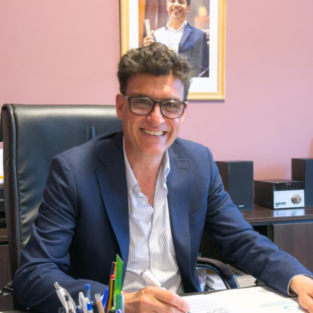 Puerto Quequén: Kicillof designa interino tras renuncia de López