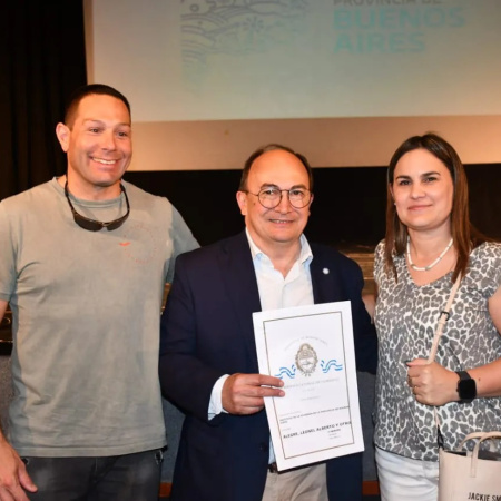 Saladillo: Salomón entregó más de 200 escrituras y fortaleció vínculos internacionales