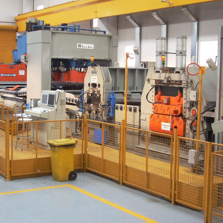 La industria bonaerense produce menos que en 2020 y se encienden las alertas