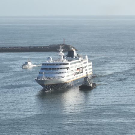El Puerto de Mar del Plata recibió al crucero Hamburg con más de 300 pasajeros