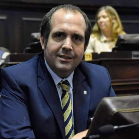 Fitosanitarios: Bugallo insiste con una ley provincial tras el freno judicial a ordenanzas municipales