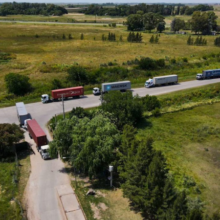San Vicente comienza a recibir maquinaria china para nuevos proyectos industriales