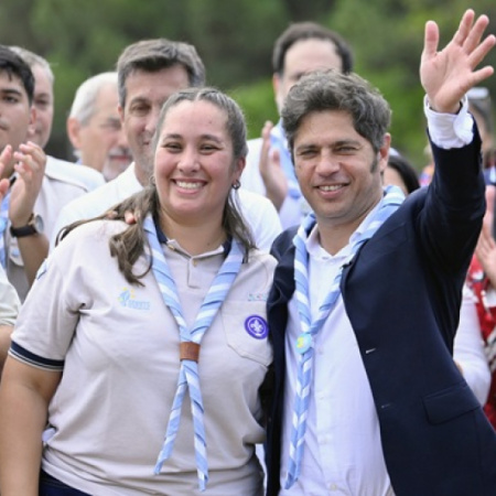 Kicillof en Necochea: "La solidaridad es la clave para prevenir incendios forestales"