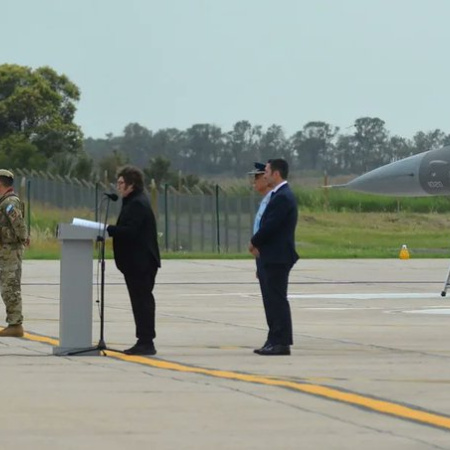 El Gobierno abrió la puerta a más militares en cargos públicos