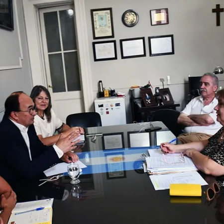 Saladillo proyecta más luminarias sobre la Ruta 205 con apoyo de la Cooperativa Eléctrica