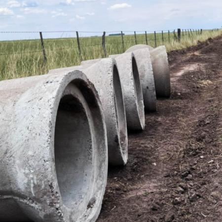 Chaves refuerza la red vial rural con obras de drenaje en el Cuartel 13