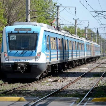 Tras la falta de acuerdo salarial, la Fraternidad paraliza los trenes este jueves