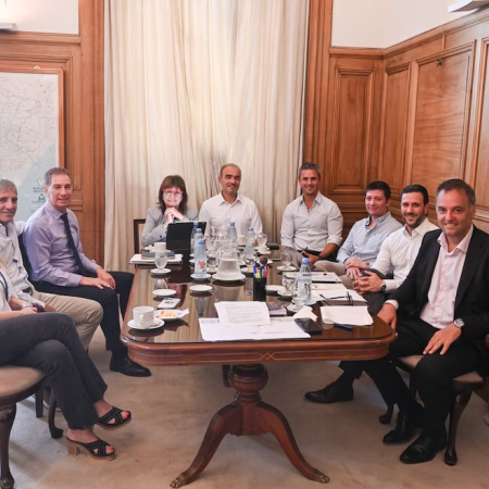 El Gobierno estira las extraordinarias para avanzar con la reforma laboral