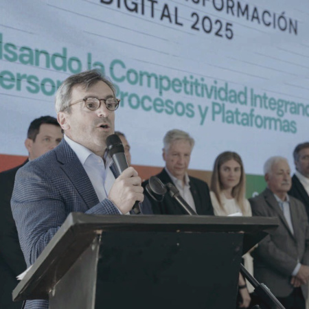 La UIA busca reactivar la economía: un plan para Caputo