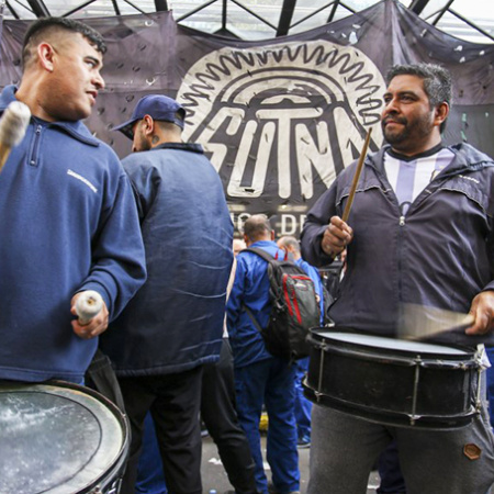 Trabajadores de FATE exigen estatización ante abandono de la empresa