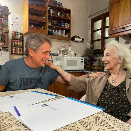 La Defensoría y Abuelas firmaron un acuerdo para fortalecer el derecho a la identidad