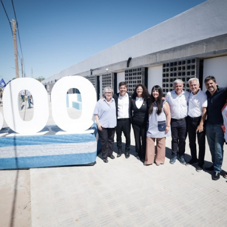 Un nuevo polo educativo para El Pato: Kicillof inauguró la escuela N°300