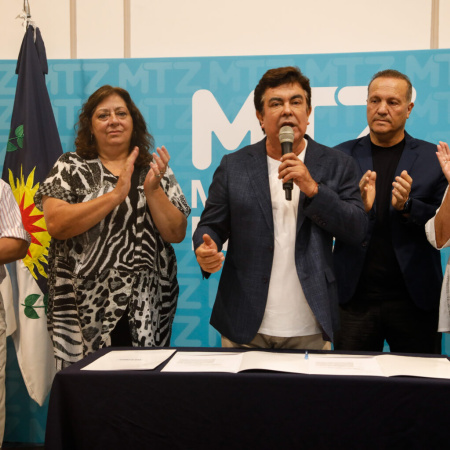 La Matanza: Espinoza incorporó a dirigentes del PRO y un aliado de Carrió a su gobierno