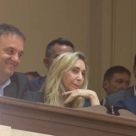 Karina bajó a Valenzuela antes de despegar