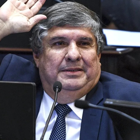 Mayans abre la puerta a un frente con Macri contra Milei