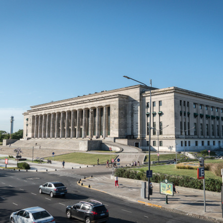Paro nacional universitario: cese de tareas por tiempo indeterminado en la UBA