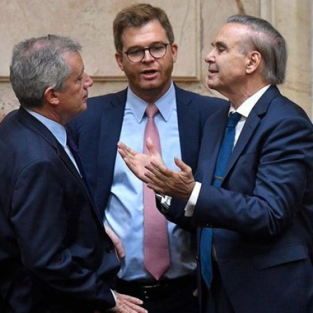 Pichetto y Monzó activan en La Plata y tantean un armado de centro con libertarios dialoguistas