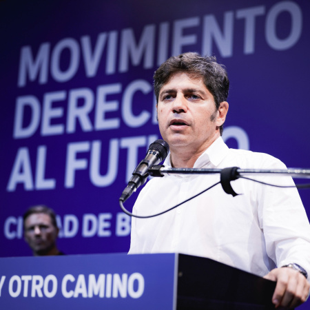 Kicillof se reúne con intendentes bonaerenses para abordar el plan económico de Milei