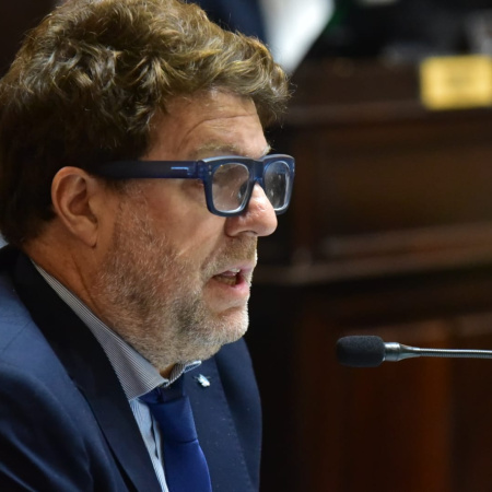 La oposición busca garantizar por ley el reparto de fondos que adeuda Nación a Provincia