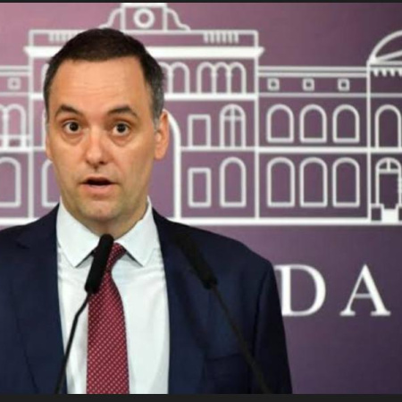 En Diputados, el oficialismo bonaerense va por respuestas de Adorni