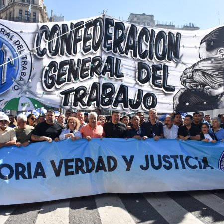 La CGT anticipa una marcha “multitudinaria” el 30 de abril y se define como “único bastión de resistencia” al plan económico