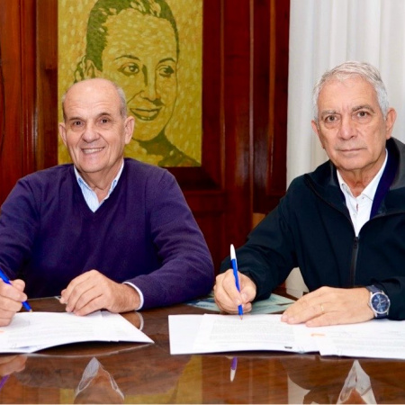 Alak y Zurro firmaron convenios para modernizar cementerios y promover el turismo educativo en la República de los Niños