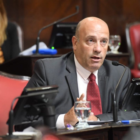 Buscan que los padres paguen por falsas amenazas en escuelas