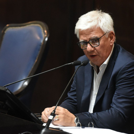 Intendentes vuelven a la carga por la libre disponibilidad de fondos