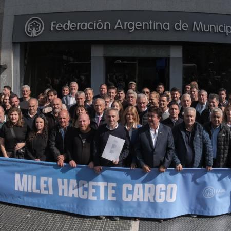 Intendentes chocaron contra un portazo de Capital Humano por el SAE