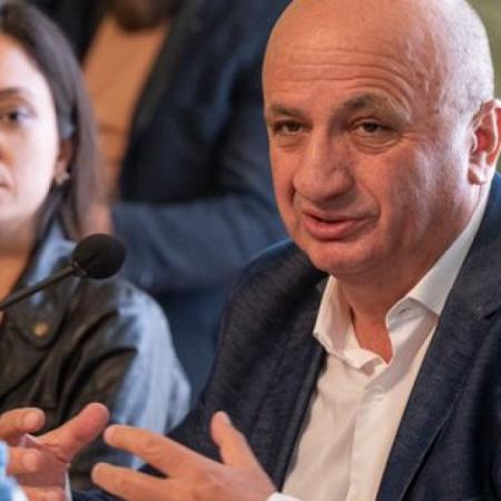 Russo pide un frente opositor amplio y apunta contra el rumbo económico de Milei