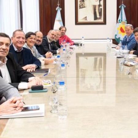 Kicillof se reunió con iglesias evangélicas y puso el foco en la pobreza y la contención social