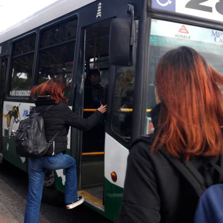 Provincia confirmó suba de 11% en colectivos bonaerenses y el mínimo se va a $968,57 desde este lunes