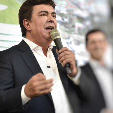 Espinoza cargó contra Milei: “vive en una Argentina de fantasía”