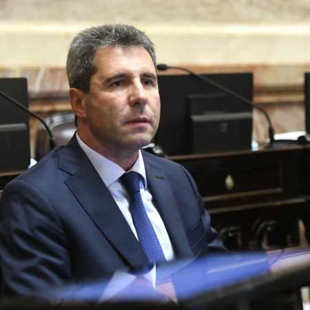 Uñac confirma que irá por la Presidencia en 2027 y pide al peronismo abrir la discusión de candidaturas