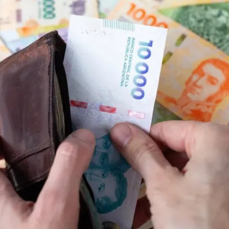 Junio llega con aumentos en alquileres, transporte, prepagas, colegios y servicios que vuelven a presionar la inflación