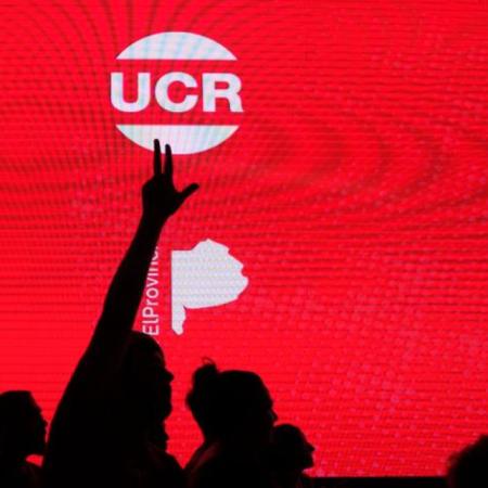 Intendentes radicales llevarán a Kicillof reclamos por salud pública e IOMA