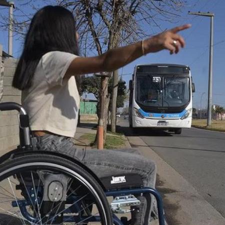 Buscan frenar el recorte de subsidios a pasajes gratuitos para personas con discapacidad
