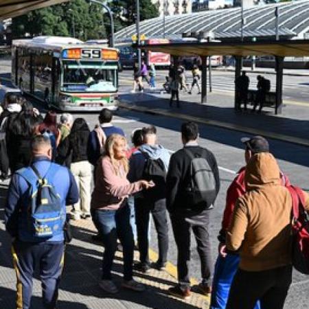 El ajuste también se paga con la SUBE