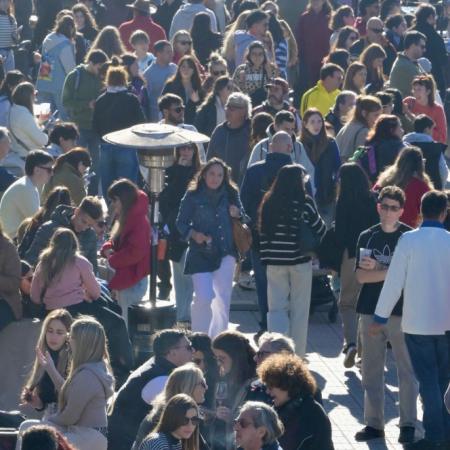Más de 25 mil personas participaron de la feria Handicap en el Hipódromo de La Plata