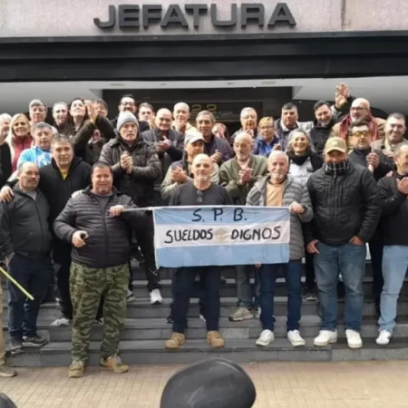 Penitenciarios bonaerenses presionan a Kicillof con un duro petitorio por salarios y horas extras