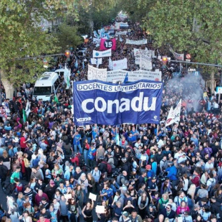 CONADU lanzó paro universitario de cinco días y denunció a Milei ante la OIT por “hostigamiento antisindical”