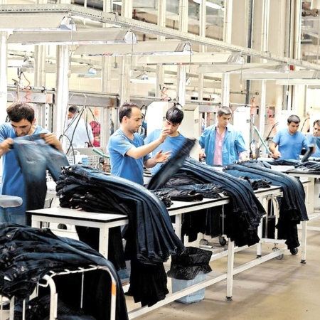 Derrumbe textil: más de la mitad de los despedidos sigue sin trabajo y el 86% de los cuentapropistas está en negro  