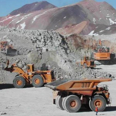 Alerta sindical por un proyecto de cobre en San Juan: importarían módulos desde China y peligra el empleo local